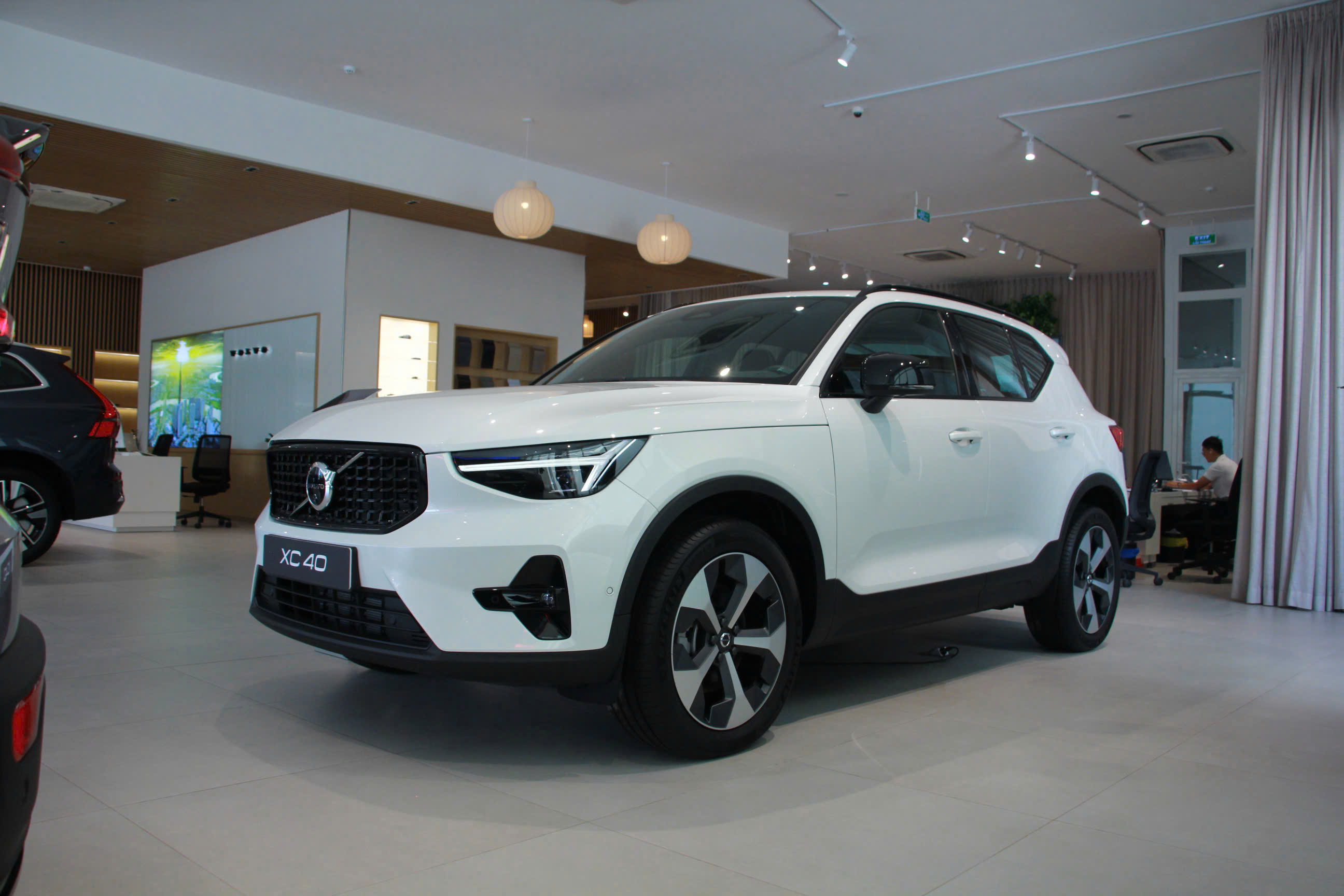 Volvo XC40 Ultra - Ảnh 12