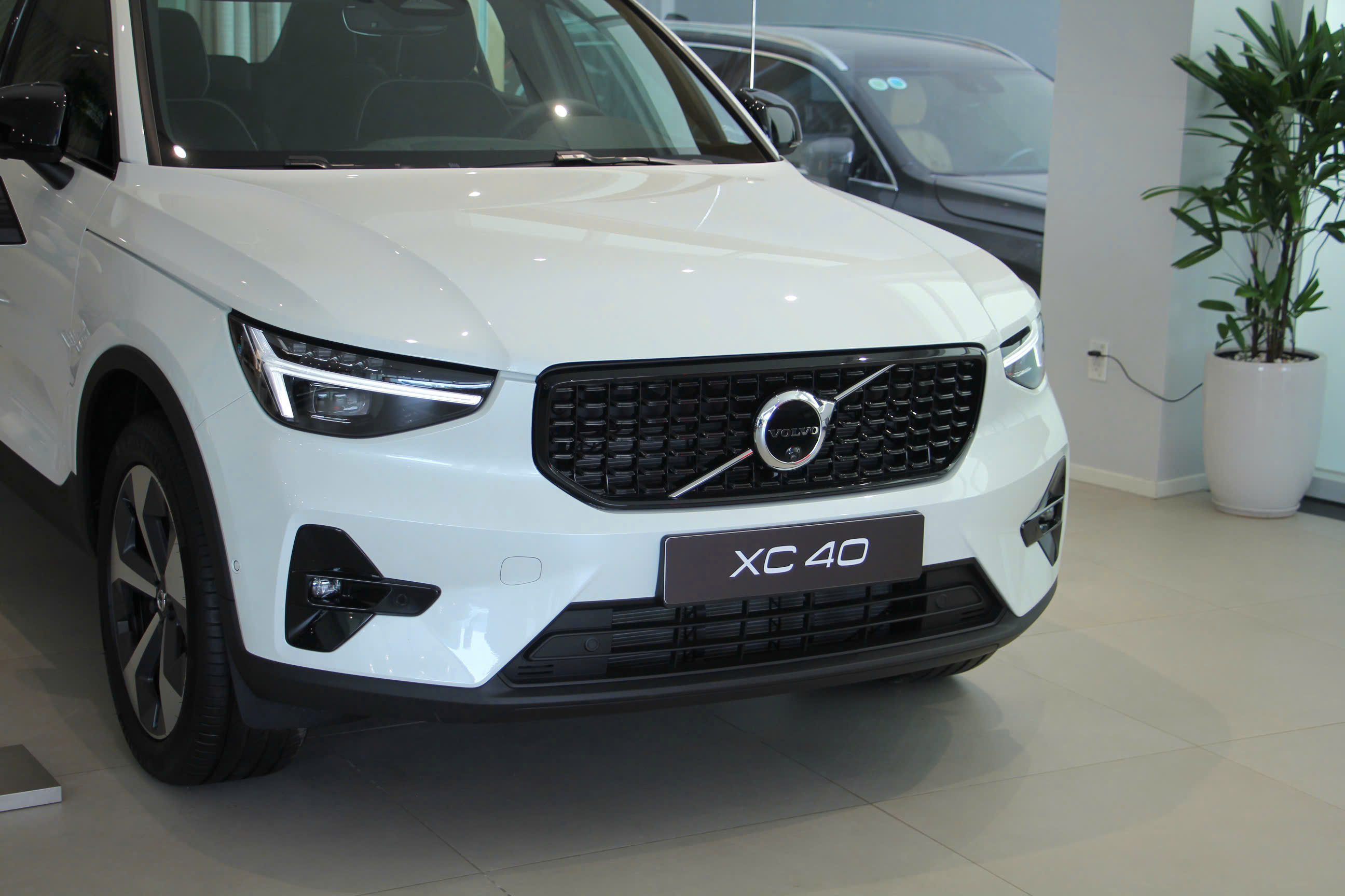 Volvo XC40 Ultra - Ảnh 4